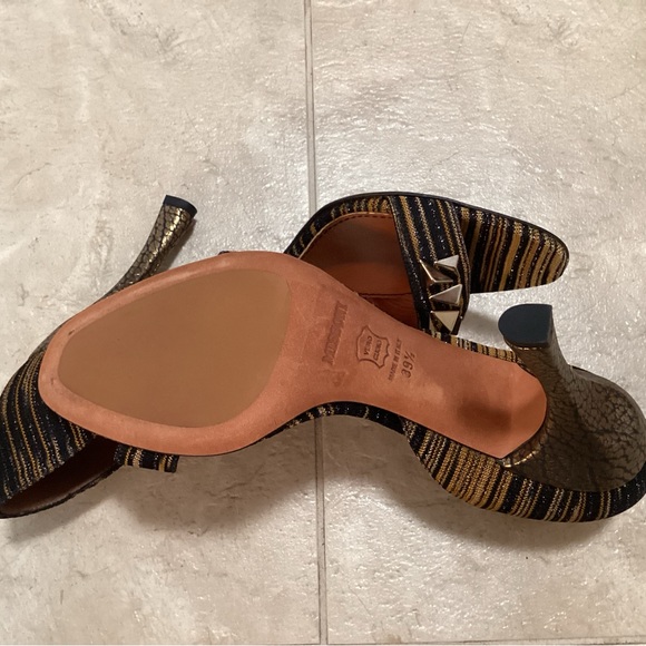 Missoni Tess.Riga Lurex 4.5 inch Pumps, Size 9 - Picture 11 of 11